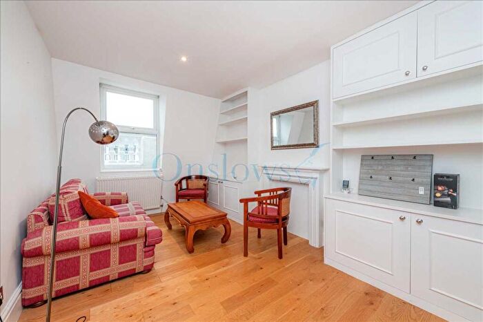 1 Bedroom Apartment To Rent In Westgate Terrace, London, SW10