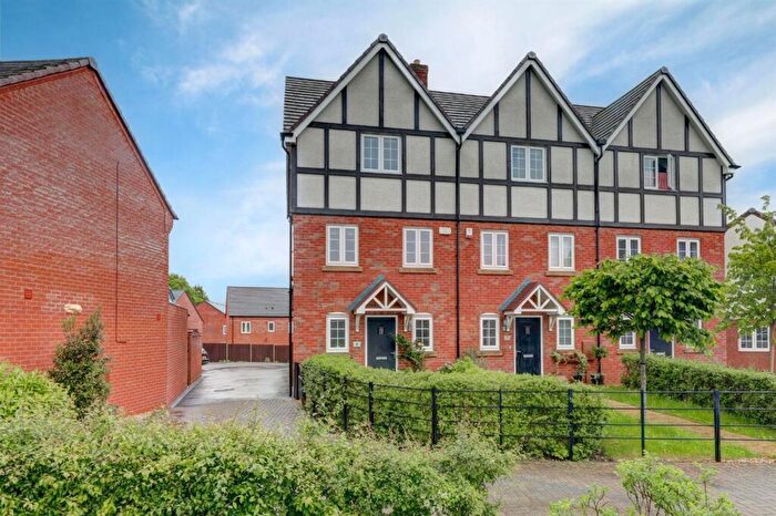 3 Bedroom End Of Terrace House For Sale In Bower Square, Knowle, B93