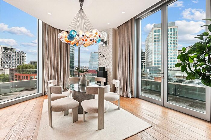 2 Bedroom Flat For Sale In Wellington House, Buckingham Gate, London, SW1E