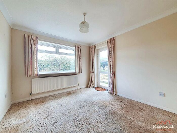 3 Bedroom Detached Bungalow For Sale In Avondale Close, Whitstable, CT5