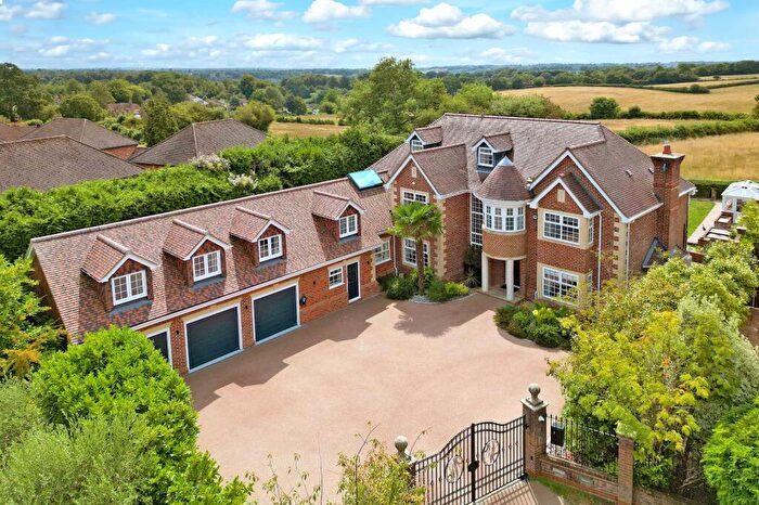 6 Bedroom Detached House For Sale In Priests Paddock, Beaconsfield, Buckinghamshire, HP9
