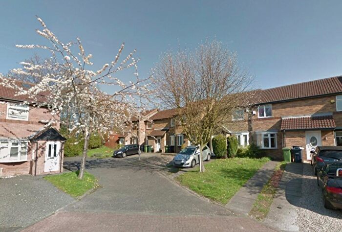 2 Bedroom End Of Terrace House To Rent In Tyne View Place, Gateshead, Tyne And Wear, NE8