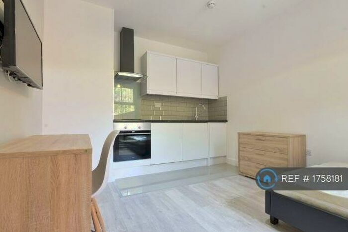Studio To Rent In Coundon Road, Coventry, CV1