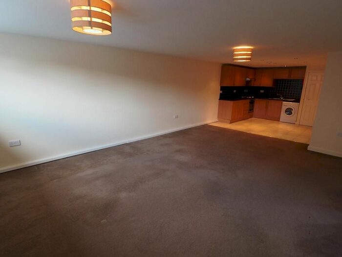 2 Bedroom Flat To Rent In St Augustines Hall, Princes Road, Hull, HU5