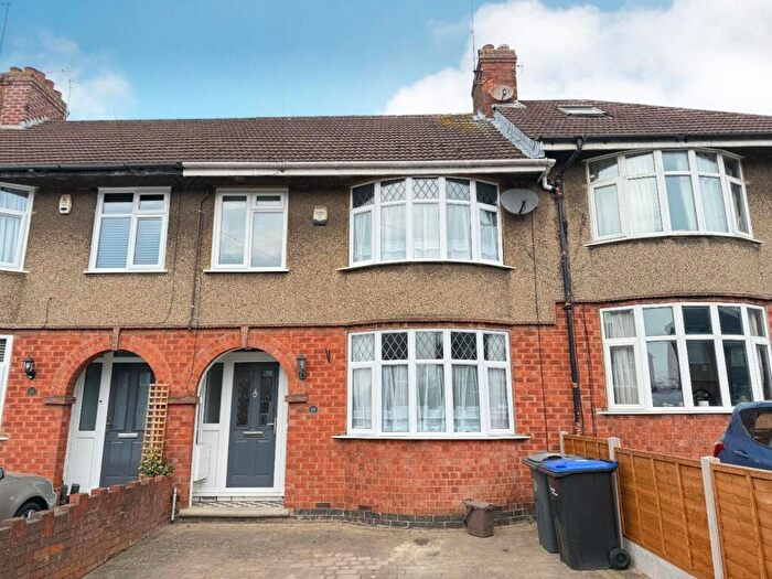 3 Bedroom Terraced House To Rent In Thornton Road, Northampton, NN2