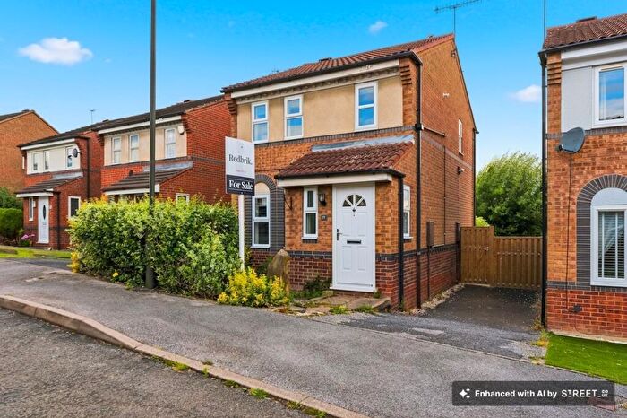 3 Bedroom Detached House For Sale In Swalebank Close, Chesterfield, S40
