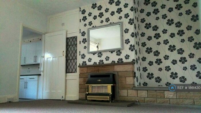 2 Bedroom Flat To Rent In Saltwell Place, Gateshead, NE8