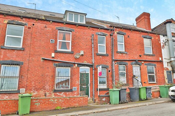 4 Bedroom Terraced House For Sale In Leslie Terrace, Leeds, LS6