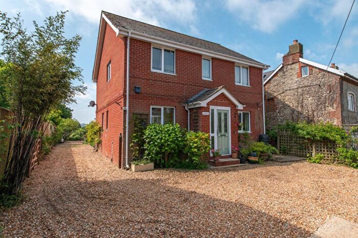 4 Bedroom Detached House For Sale In Church Road, Havenstreet, Ryde, PO33