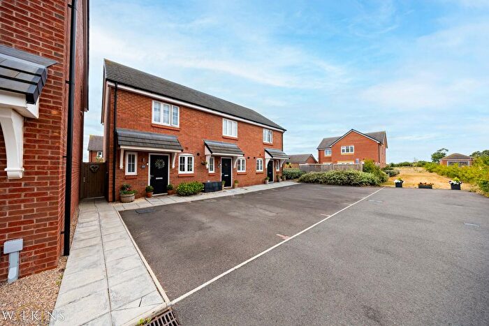 2 Bedroom End Of Terrace House For Sale In Red Marl Way, Warton, Tamworth, Warwickshire, B79