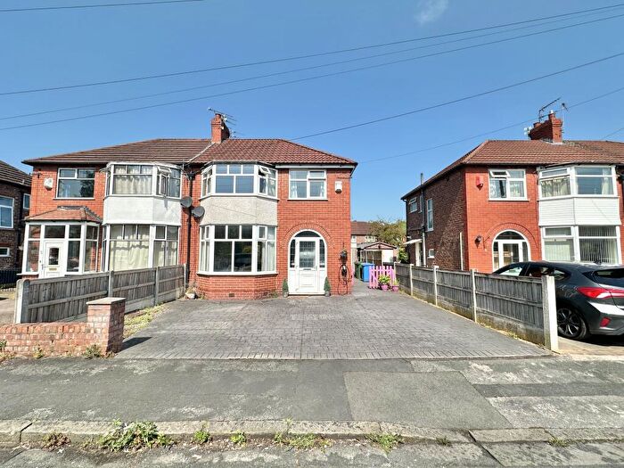 3 Bedroom Semi Detached House For Sale In Burford Grove, Sale, M33
