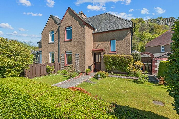 3 Bedroom Semi-Detached House For Sale In Wallace Gardens, Stirling, FK9