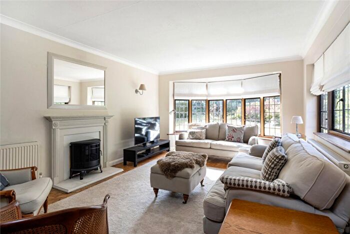 3 Bedroom Bungalow For Sale In Warren Road, Guildford, Surrey, GU1