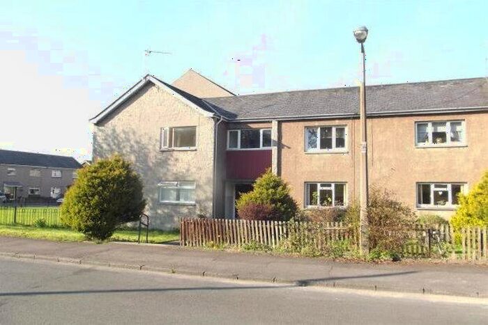 2 Bedroom Flat To Rent In St. Valery Drive, Stirling, FK7