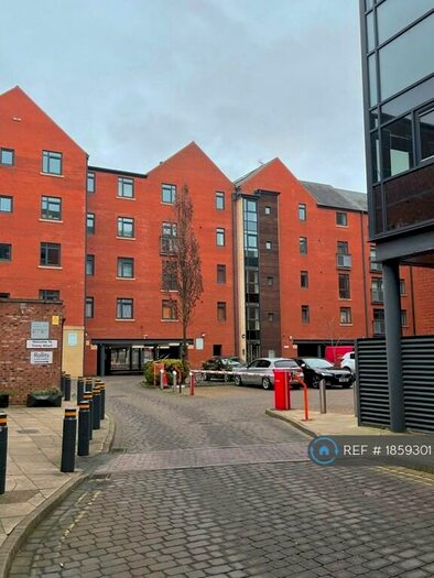 1 Bedroom Flat To Rent In Trinity Wharf, Hull, HU1