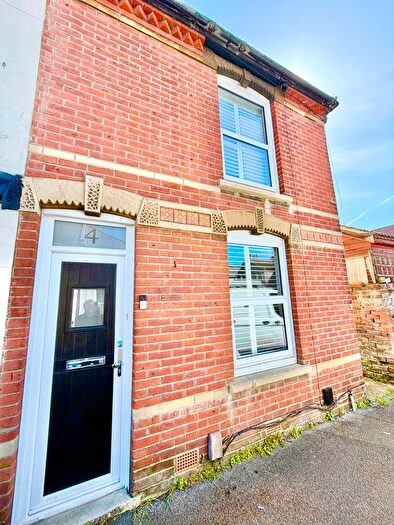 3 Bedroom End Terrace House For Sale In Burnett Road, Gosport, PO12