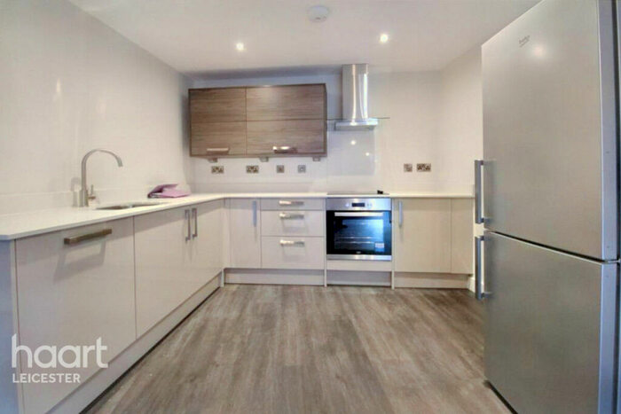 2 Bedroom Apartment For Sale In Charles Street, Leicester, LE1