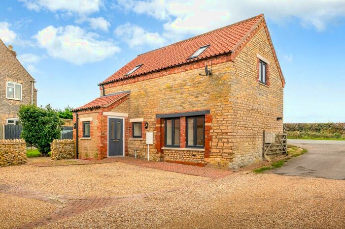 2 Bedroom Cottage For Sale In The Forge, Metheringham, LN4