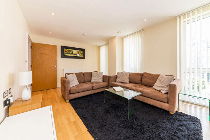 3 Bedroom Flat To Rent In Indescon Square, Canary Wharf, E14