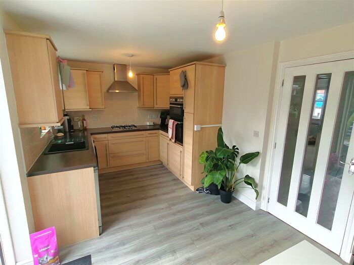 3 Bedroom Town House For Sale In Bickon Drive, Brierley Hill, DY5