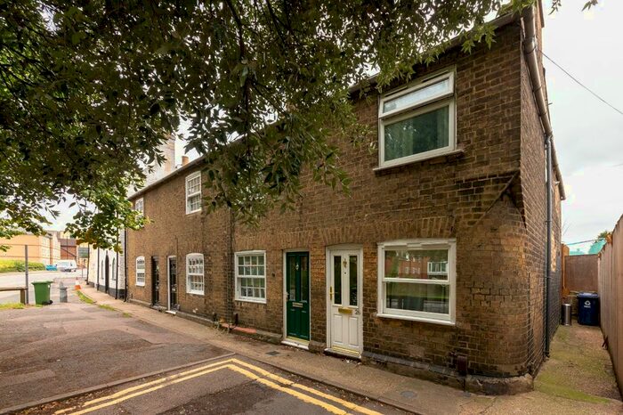 2 Bedroom Terraced House To Rent In St. Johns Street, Huntingdon, Cambridgeshire PE29