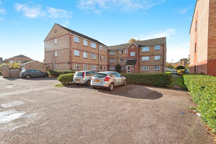 1 Bedroom Flat For Sale In Prestatyn Close, Stevenage, SG1