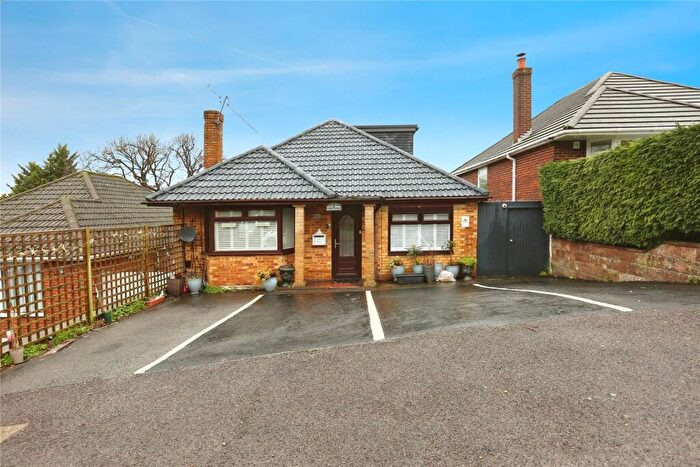 4 Bedroom Detached House For Sale In Exeter Close, Southampton, Hampshire, SO18