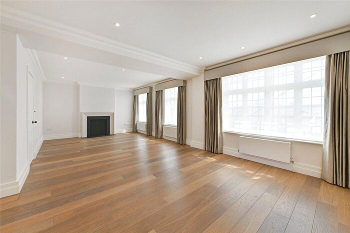 3 Bedroom Flat To Rent In Sloane Street, London, SW1X