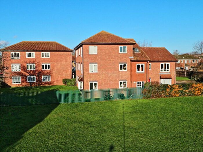1 Bedroom Flat For Sale In Andrew Road, Eynesbury, St Neots, PE19
