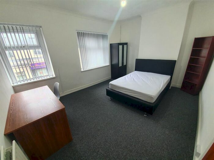 5 Bedroom Terraced House To Rent In Mundy Place, Cathays, Cardiff, CF24