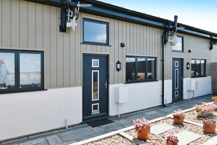 2 Bedroom Terraced House For Sale In Long Wool Barn, Morchard Bishop, EX17