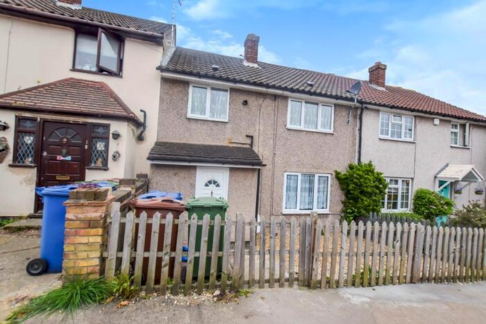 3 Bedroom Terraced House To Rent In Abbotts Drive, Corringham, Stanford-Le-Hope, SS17