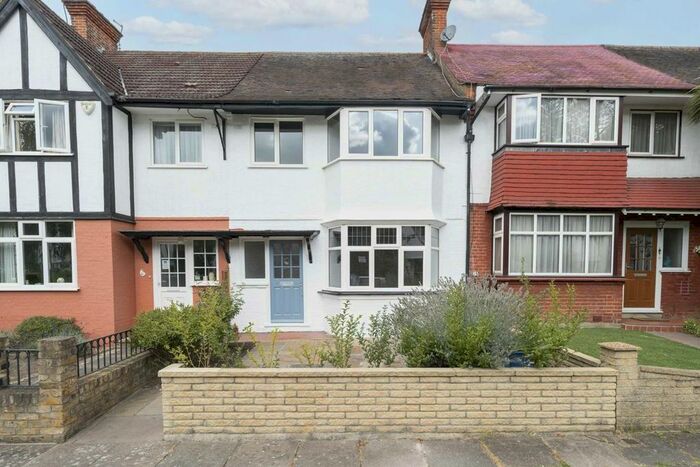 4 Bedroom Terraced House To Rent In Princes Avenue, London, W3