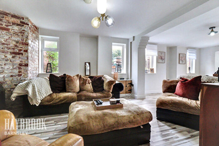 4 Bedroom Detached House For Sale In Grange Lane, Barnsley, S71