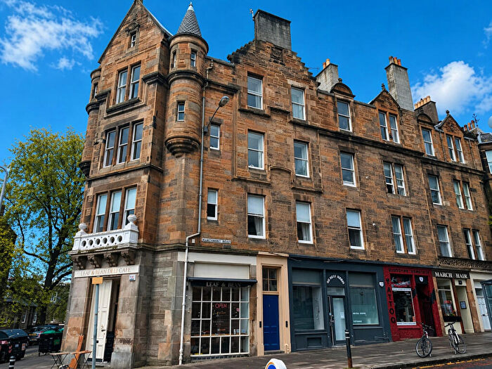 5 Bedroom Apartment To Rent In Marchmont Road, Edinburgh, EH9
