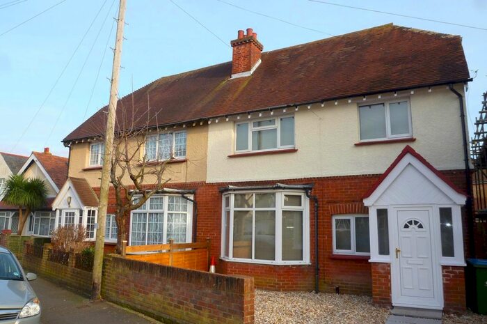 4 Bedroom Semi-Detached House To Rent In Havelock Road, Bognor Regis, PO21