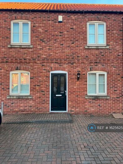 2 Bedroom Terraced House To Rent In Waverley Court, Thorne, Doncaster, DN8