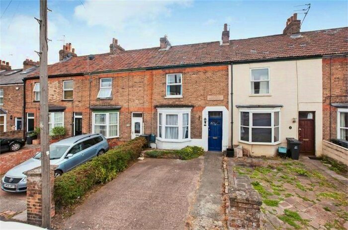 3 Bedroom Terraced House To Rent In Alma Street, Taunton, TA1