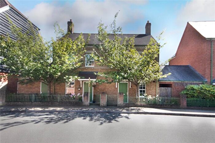 3 Bedroom Semi Detached House To Rent In East Wichel Way, Wichelstowe, Swindon, Wiltshire, SN1