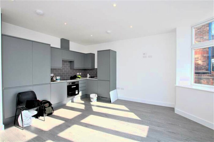 1 Bedroom Flat To Rent In Queens Road, Hendon, NW4