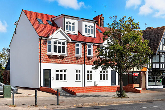 2 Bedroom Apartment For Sale In London Road, Leigh-on-Sea, SS9