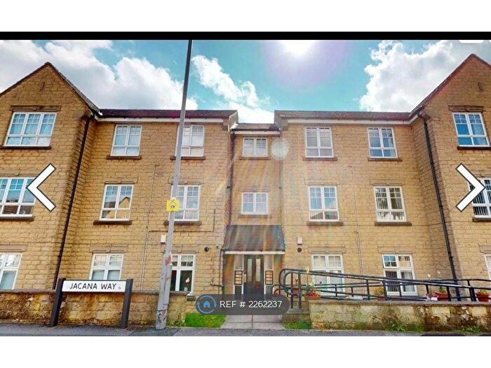 3 Bedroom Flat To Rent In Jacana Way, Bradford, BD6