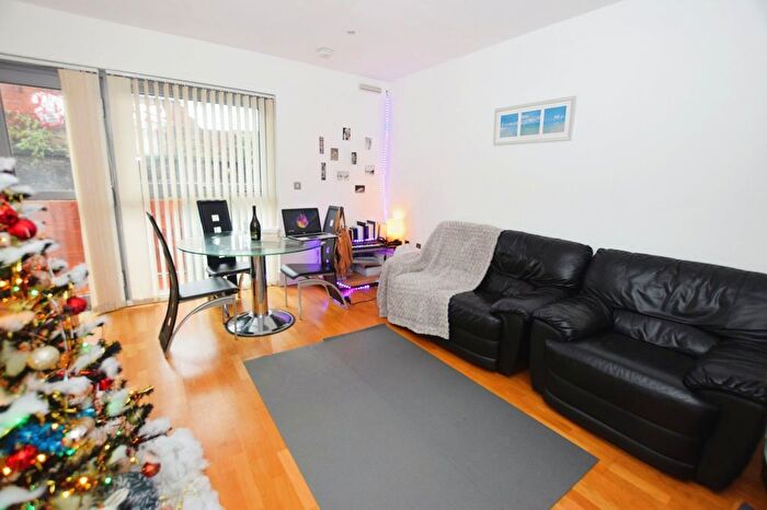1 Bedroom Flat To Rent In The Lock Building, Whitworth Street West, Southern Gateway, Manchester, M1