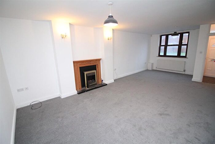 1 Bedroom Flat To Rent In Chapel Street, Leigh, WN7