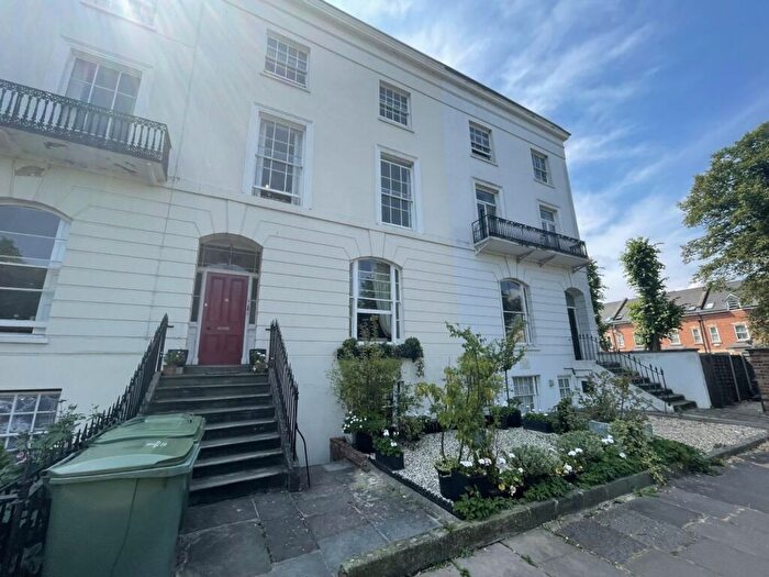 2 Bedroom Flat To Rent In Clarence Square, Cheltenham, GL50
