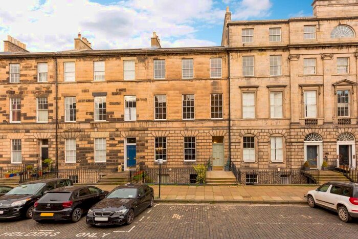 5 Bedroom Town House To Rent In Great King Street, New Town, Edinburgh, EH3