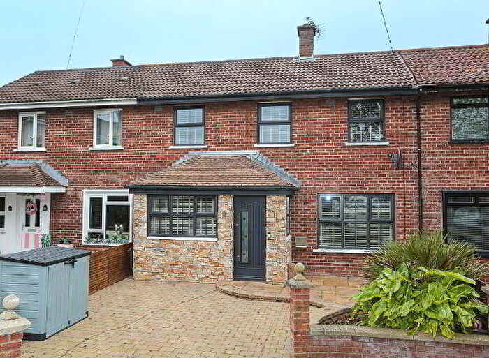 3 Bedroom Mid Terraced House For Sale In Knock Eden Parade, Belfast, BT6