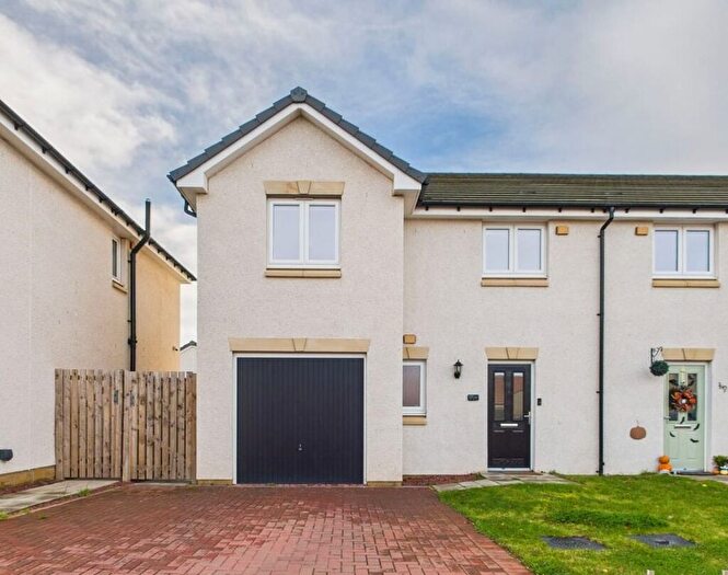 3 Bedroom Semi-Detached House For Sale In Laing Loan, Wallyford, EH21