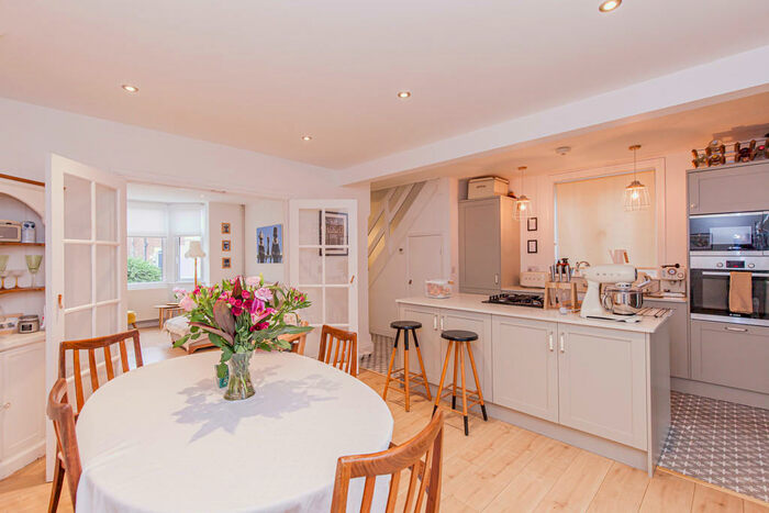 3 Bedroom Semi-Detached House To Rent In Fern Hill Road, Oxford, OX4