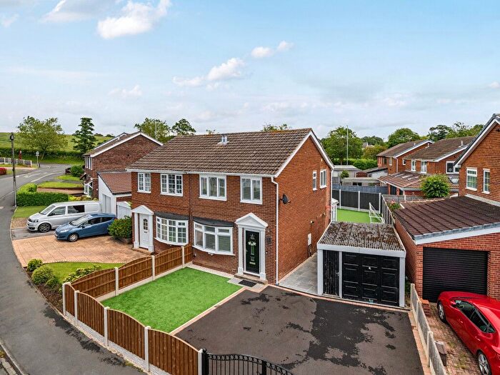 3 Bedroom Semi-Detached House For Sale In Brand Hill Drive, Crofton, Wakefield, West Yorkshire, WF4